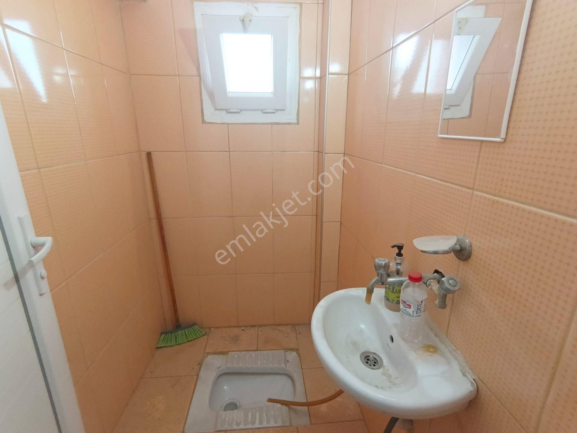 Zincirlibağlar Yeşiloba Kapalı Semt Pazarına Yakın Geniş Oturumlu 2+1 Kiralık Daire - Görsel 13