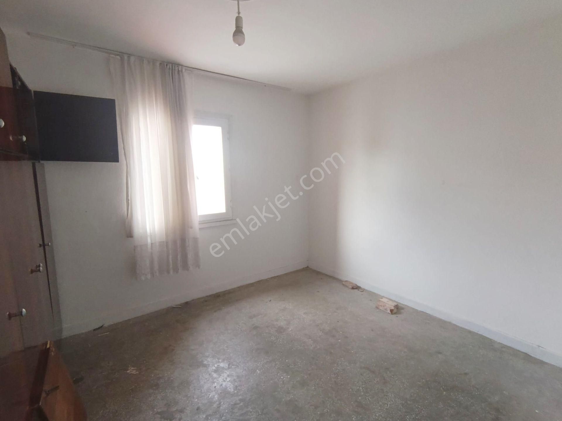 Zincirlibağlar Yeşiloba Kapalı Semt Pazarına Yakın Geniş Oturumlu 2+1 Kiralık Daire - Görsel 6