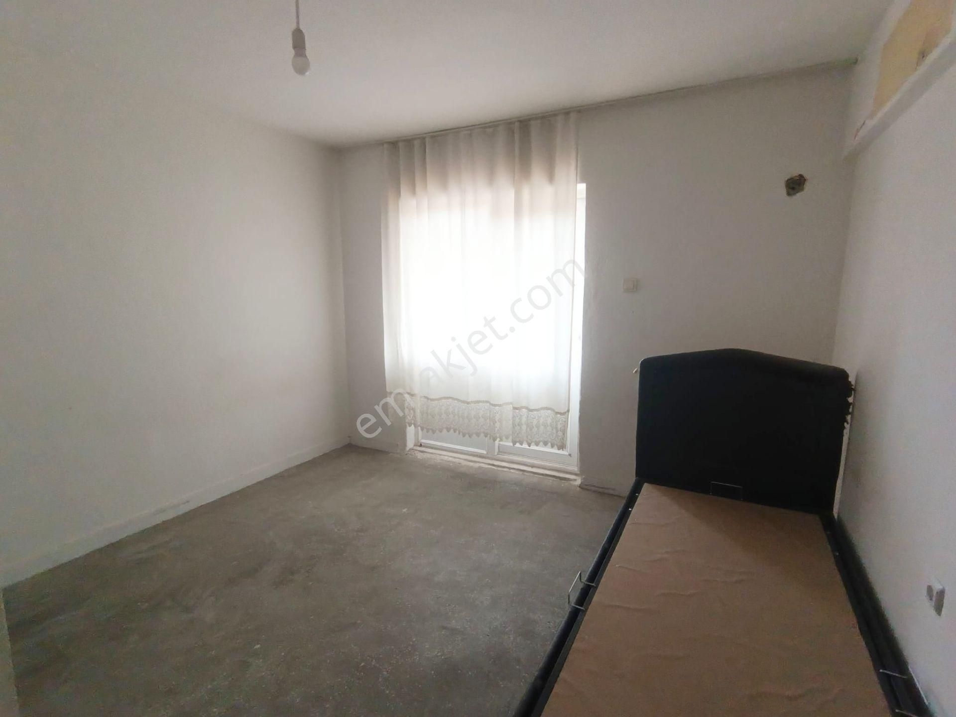 Zincirlibağlar Yeşiloba Kapalı Semt Pazarına Yakın Geniş Oturumlu 2+1 Kiralık Daire - Görsel 8