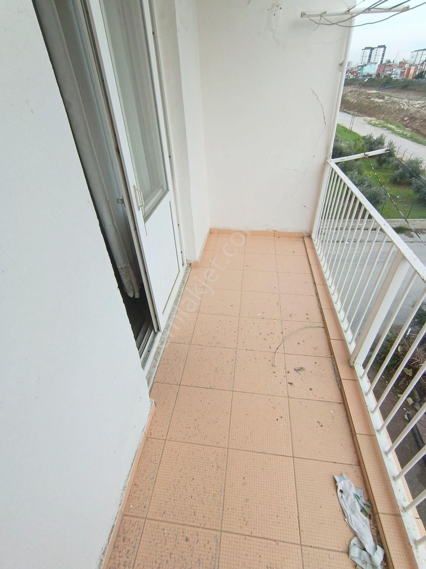 Zincirlibağlar Yeşiloba Kapalı Semt Pazarına Yakın Geniş Oturumlu 2+1 Kiralık Daire - Görsel 10