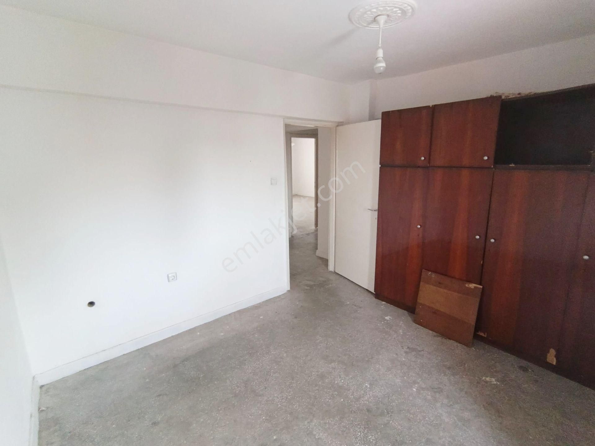 Zincirlibağlar Yeşiloba Kapalı Semt Pazarına Yakın Geniş Oturumlu 2+1 Kiralık Daire - Görsel 7