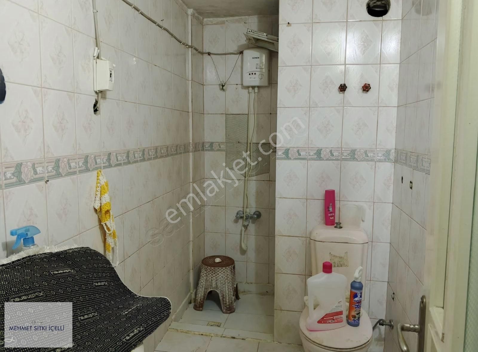 Güneş Gayrimenkul`den Çarşı İçerisinde Teraslı Arakat 3+1 - Görsel 11