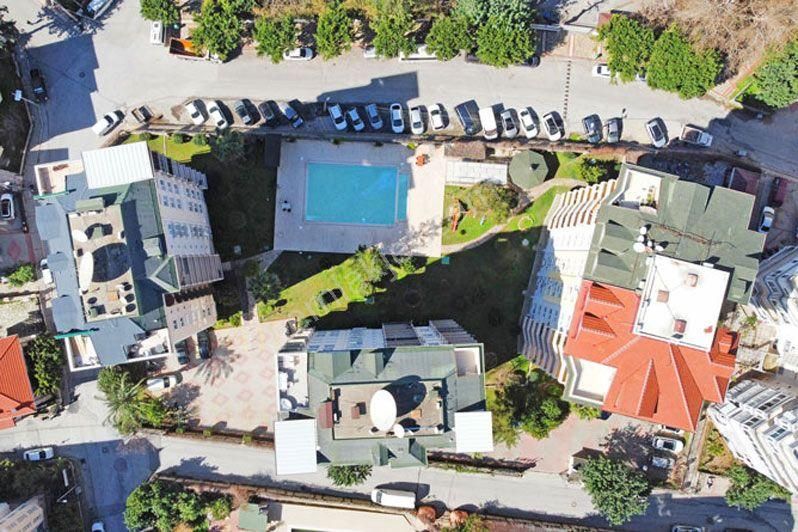 Alanya Güllerpınarı Mah.denize 700 Mt.eşyalı Satılık 1+1 Daire