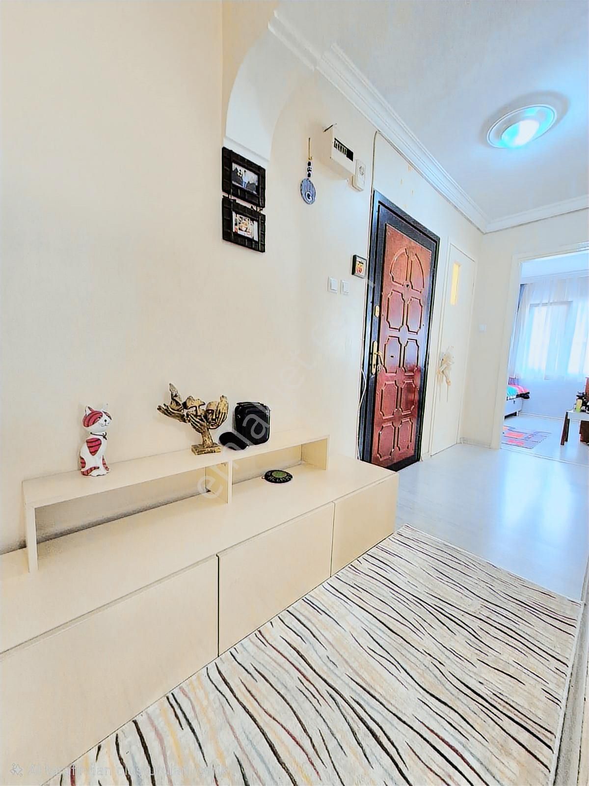 K.yaka Lisesi Yakını Köşe Bina Ara Kat 3+1 135 M2 - Görsel 9