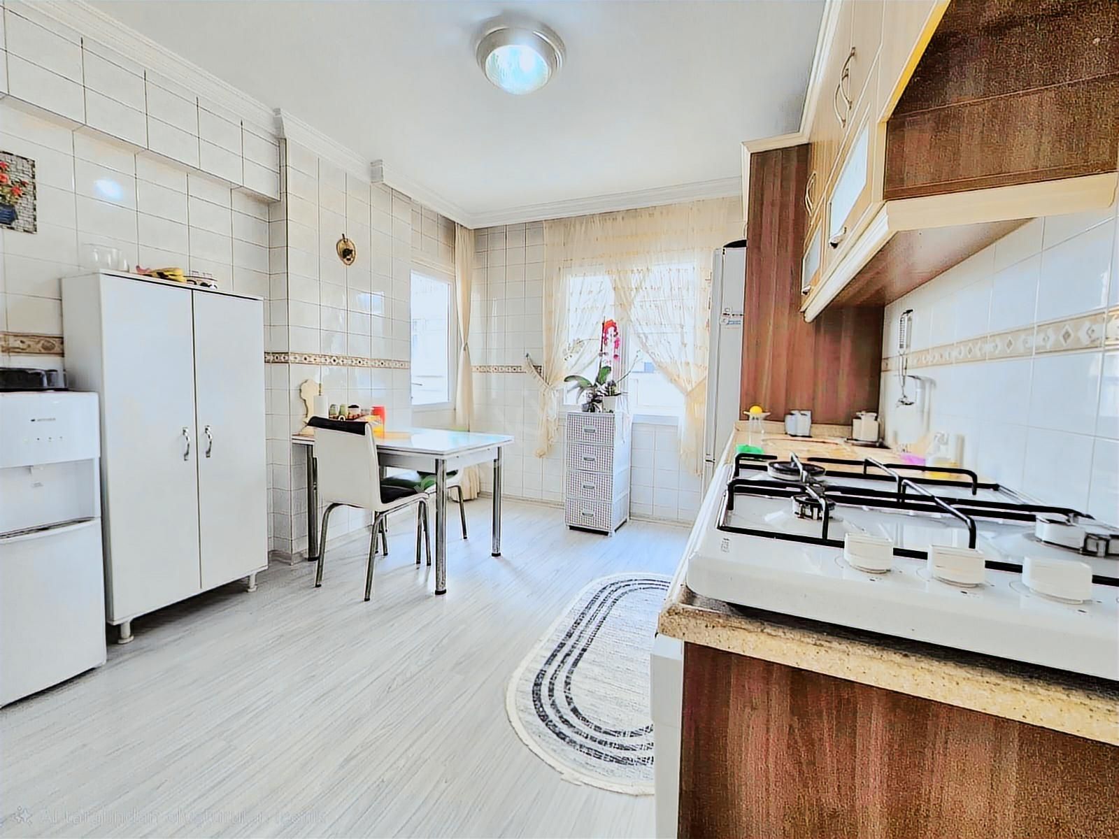 K.yaka Lisesi Yakını Köşe Bina Ara Kat 3+1 135 M2 - Görsel 20