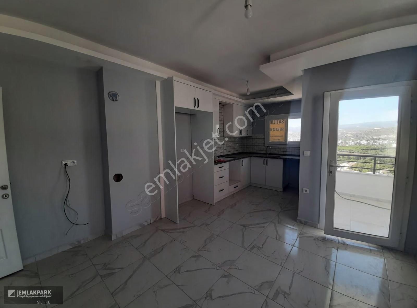 Emlakparkdan Silifke Sarıcalar Mahallesinde Satılık 2+1 Daire - Görsel 11
