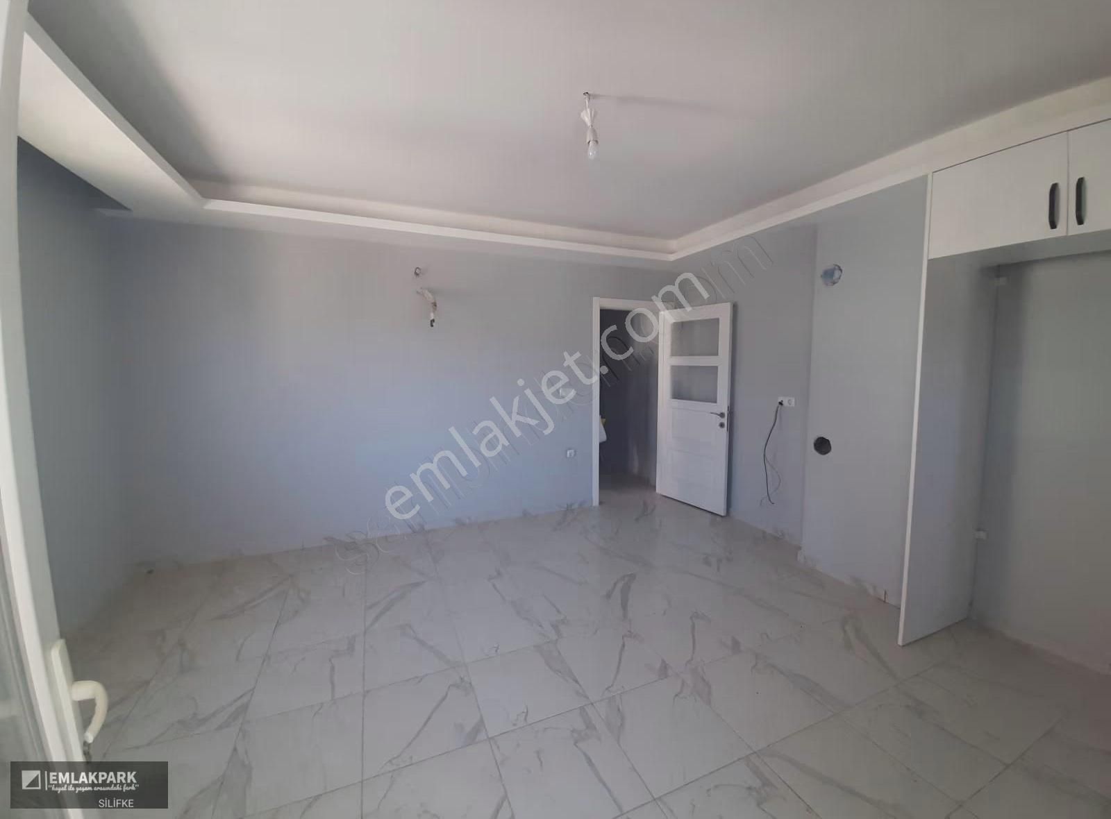 Emlakparkdan Silifke Sarıcalar Mahallesinde Satılık 2+1 Daire - Görsel 9