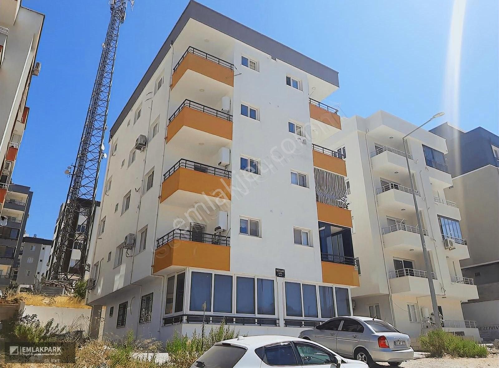 Emlakparkdan Silifke Sarıcalar Mahallesinde Satılık 2+1 Daire