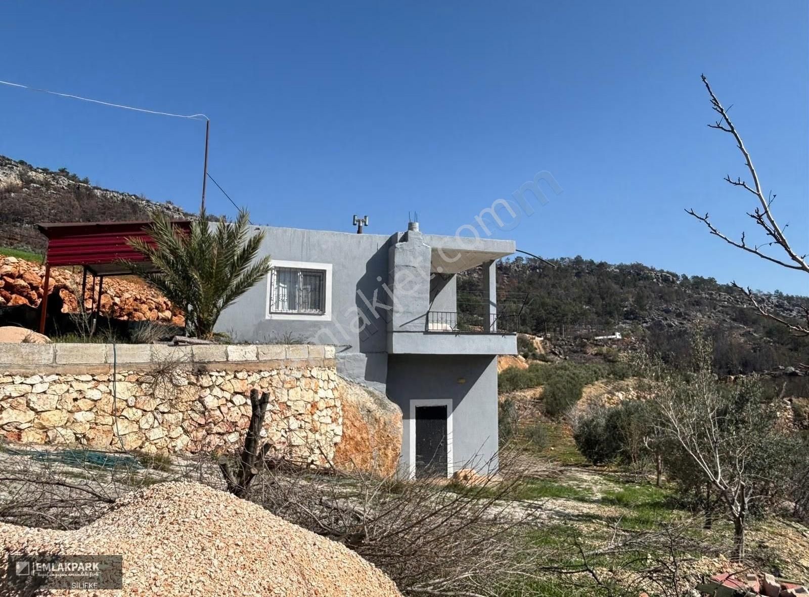 Silifke Kocapınarda Doğa İçinde Müstakil Ev & 3.000 M² Arsa