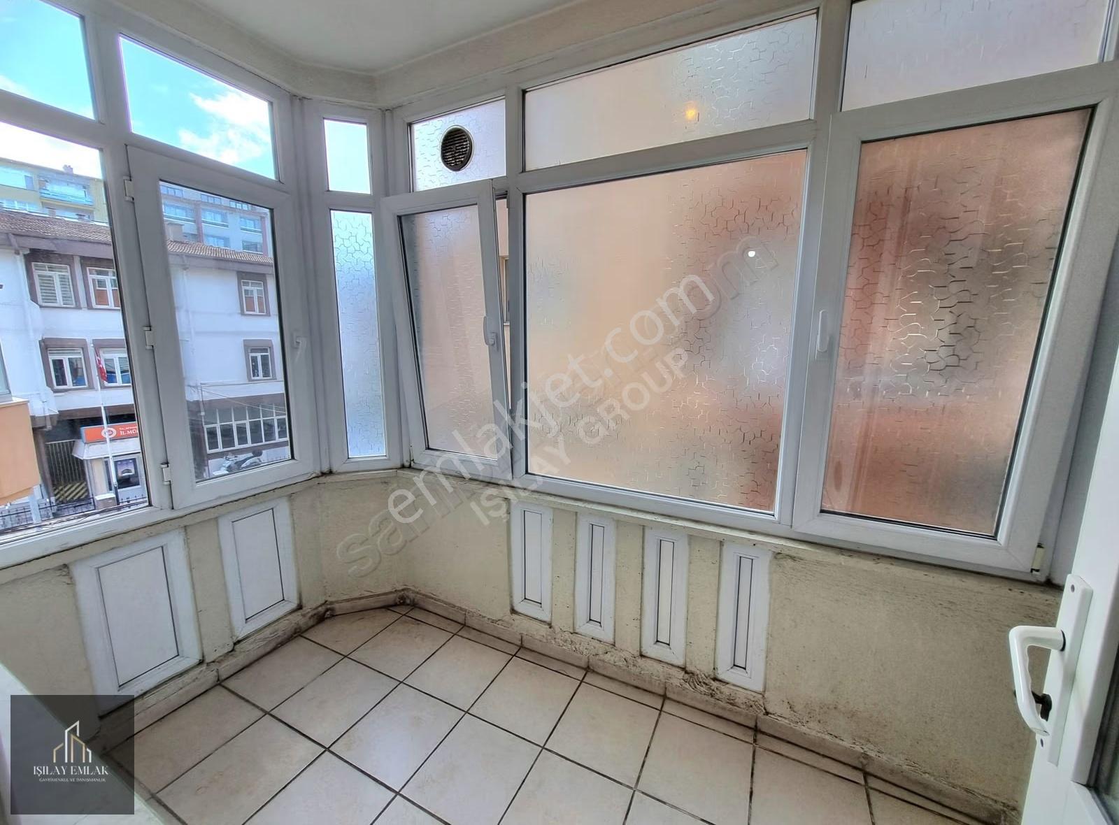 Afyon Dumlupınar Mahallesi Afjetli 3+1 Kiralık Daire - Görsel 2