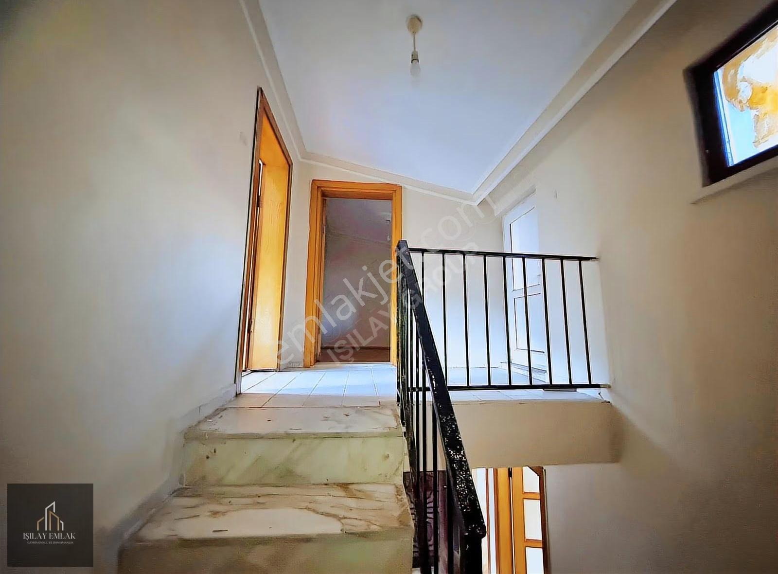 Afyon Kurtuluş Caddesi Üzeri Kiralık Dublex Daire - Görsel 5