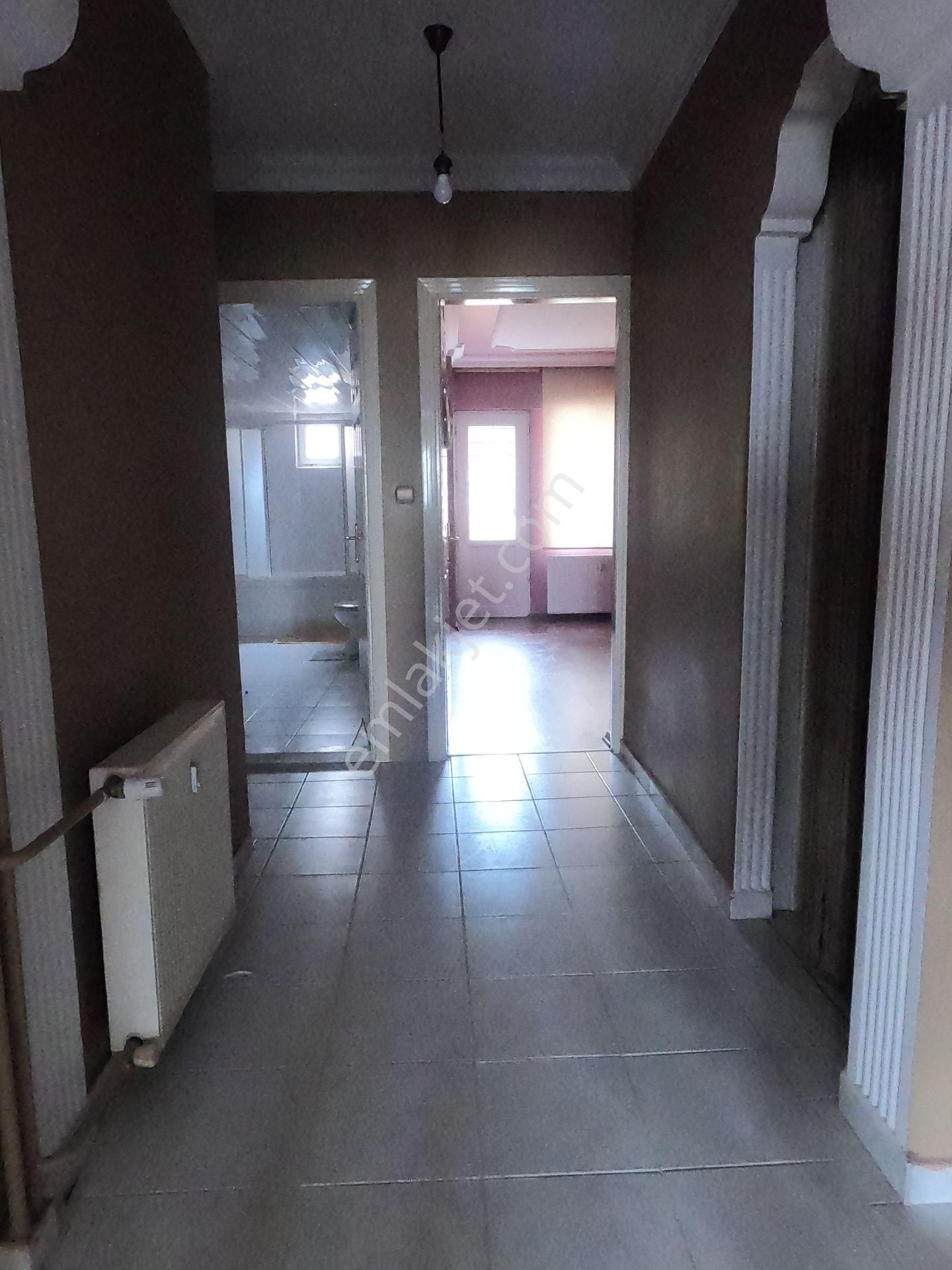 Kiralık Daire Oldukça Geniş 3+1 180 M2 Arakat Bağbaşı - Görsel 16