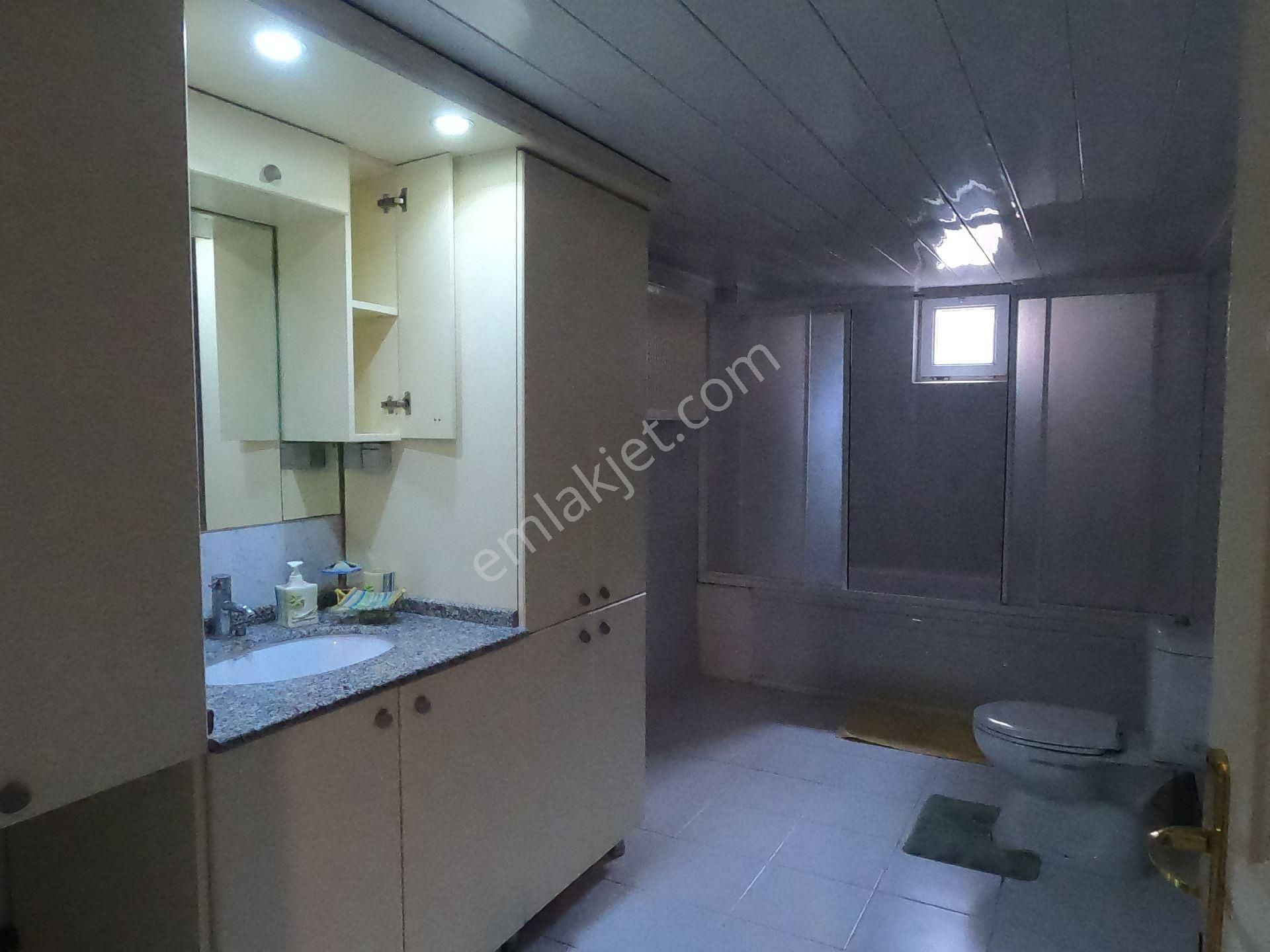 Kiralık Daire Oldukça Geniş 3+1 180 M2 Arakat Bağbaşı - Görsel 2