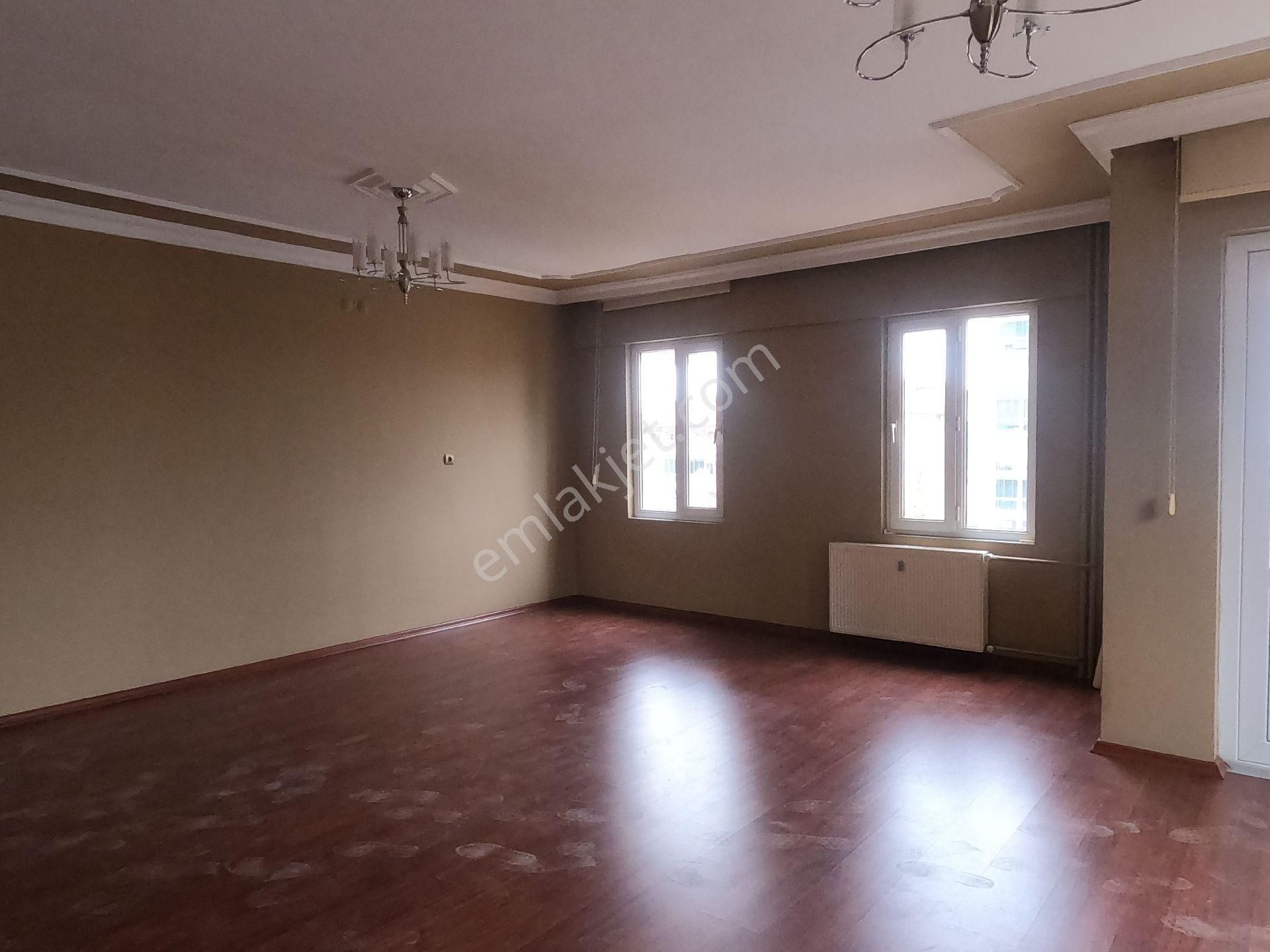 Kiralık Daire Oldukça Geniş 3+1 180 M2 Arakat Bağbaşı - Görsel 22