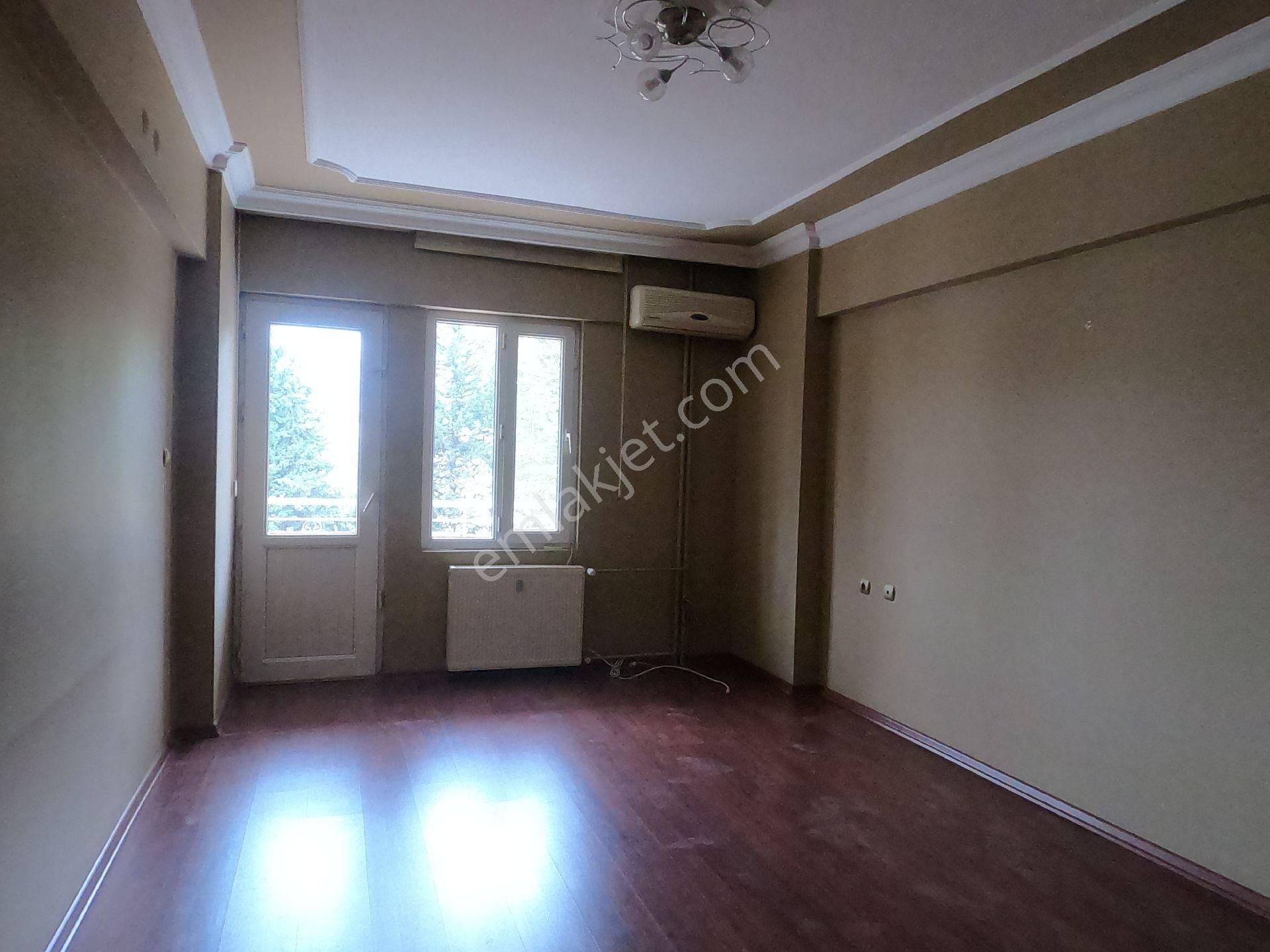 Kiralık Daire Oldukça Geniş 3+1 180 M2 Arakat Bağbaşı - Görsel 24