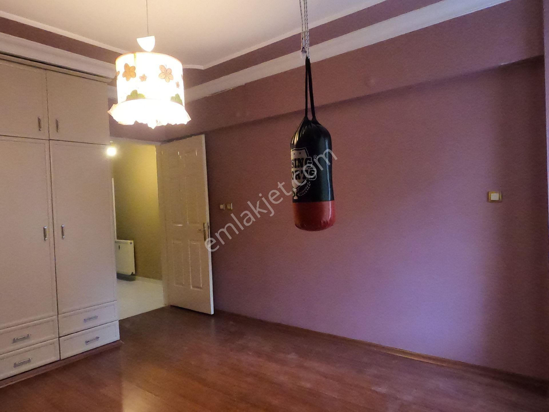 Kiralık Daire Oldukça Geniş 3+1 180 M2 Arakat Bağbaşı - Görsel 11