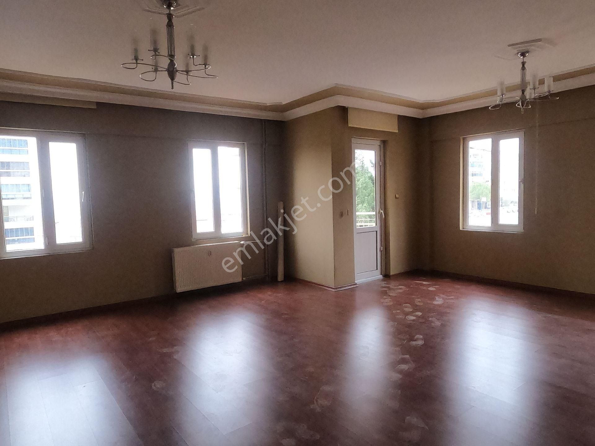 Kiralık Daire Oldukça Geniş 3+1 180 M2 Arakat Bağbaşı - Görsel 18