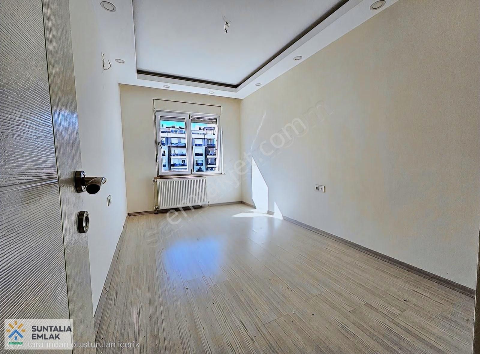 Konyaaltı Site İçi Havuzlu Arakat 2+1 Doğalgazlı Ayrı Mutfaklı - Görsel 2