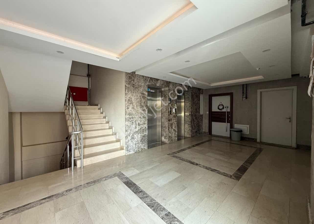 Gürselpaşada Real Kavşağına Yakın Site İçi 3+1 Ç.banyo Lüx Daire - Görsel 31