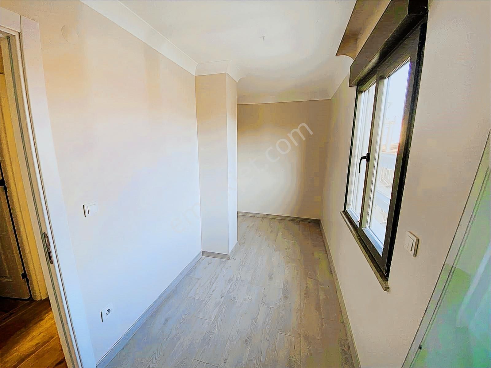 Marmaray Durağı Karşısı Sıfır Binada 4+2 Dubleks Daire - Görsel 23