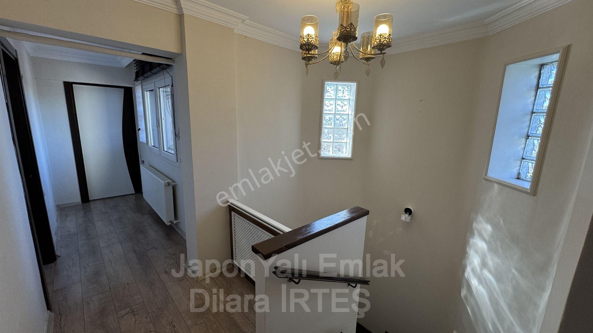 Güzelbahçe’de 850 M2 Arsa Paylı Özel Tasarım Villa - Görsel 30