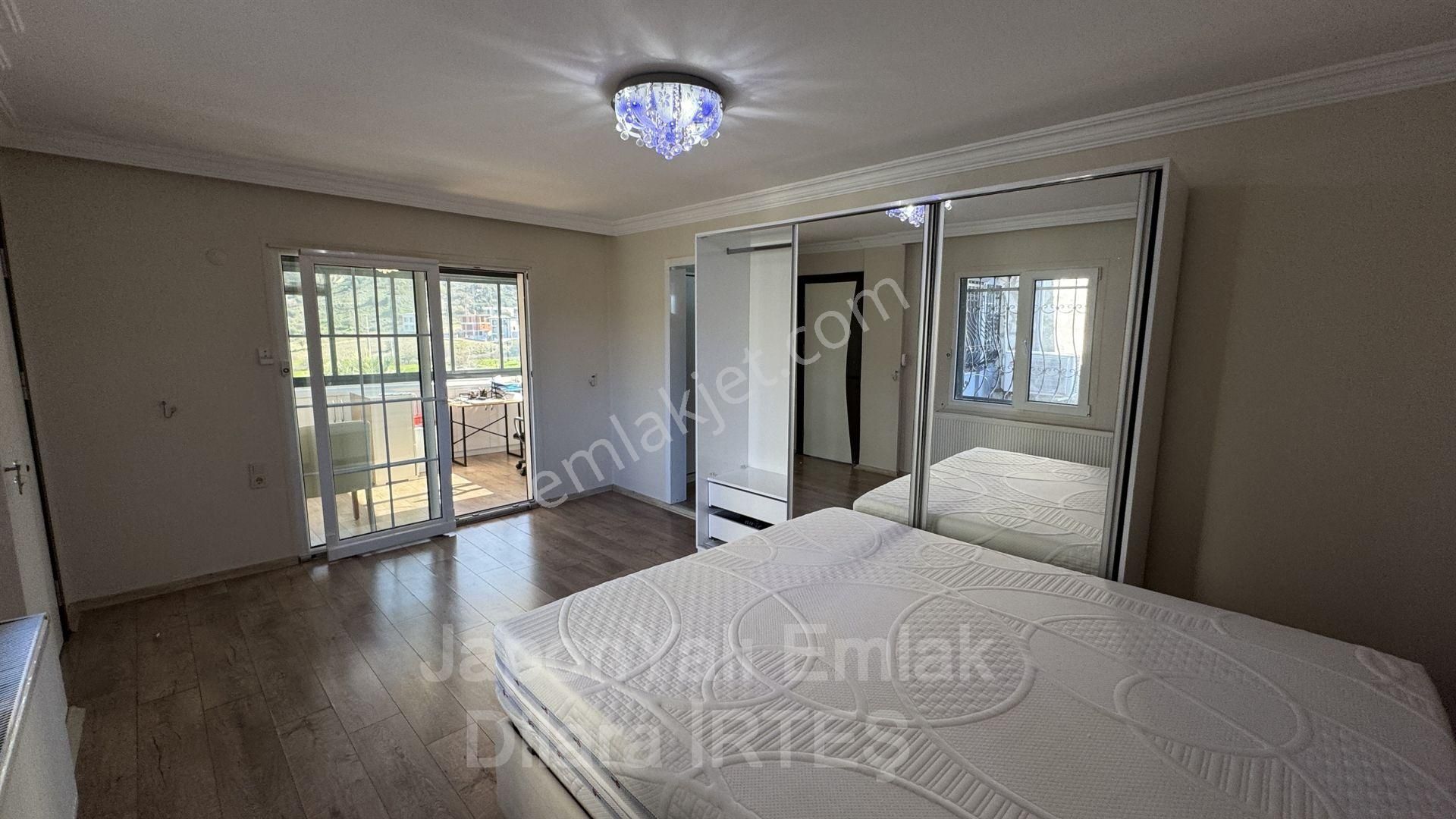 Güzelbahçe’de 850 M2 Arsa Paylı Özel Tasarım Villa - Görsel 23