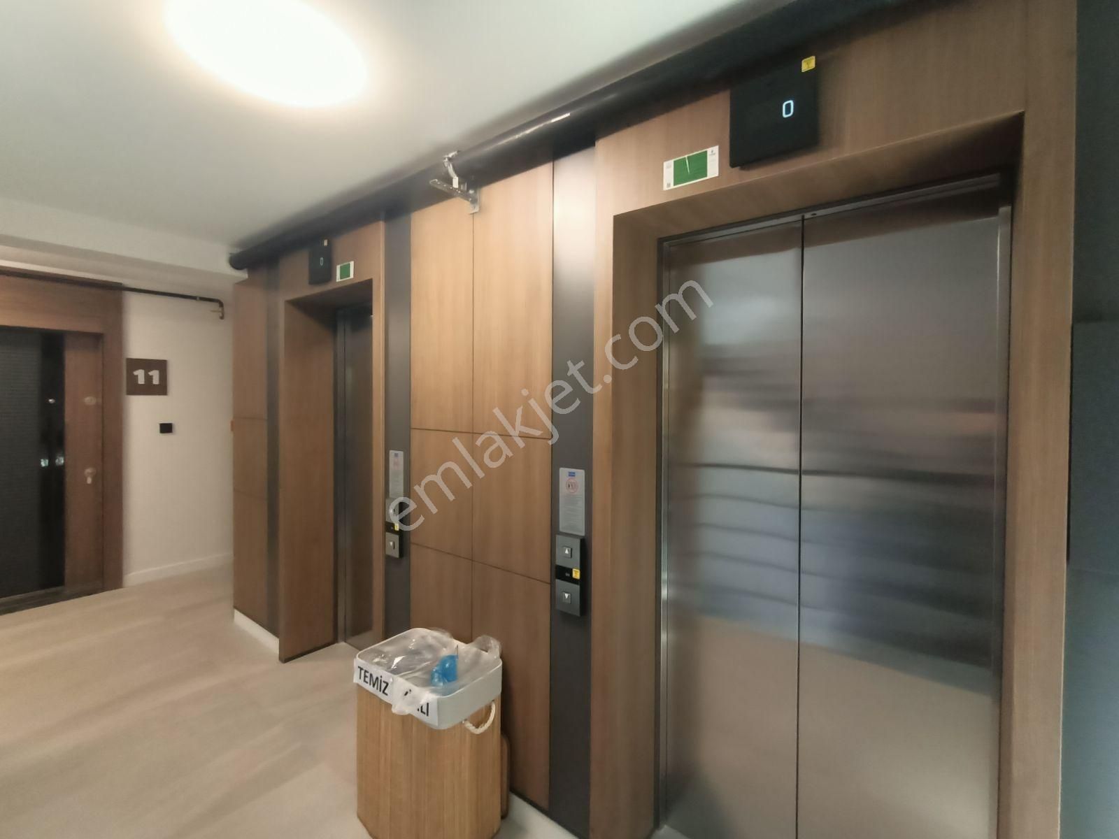 Emaks'tan/gop'ta/merkezi Lokasyonda/eşyalı-mobilyalı/katta/1+1 - Görsel 34