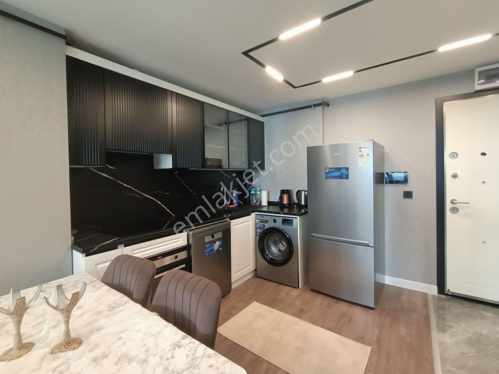 Emaks'tan/gop'ta/merkezi Lokasyonda/eşyalı-mobilyalı/katta/1+1 - Görsel 3