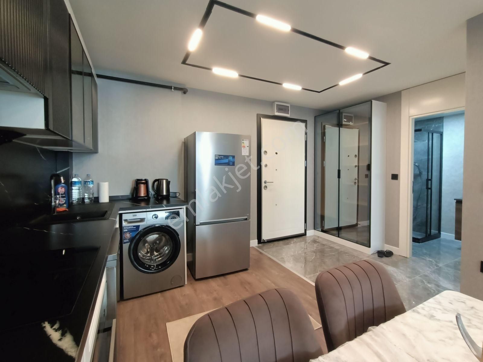 Emaks'tan/gop'ta/merkezi Lokasyonda/eşyalı-mobilyalı/katta/1+1 - Görsel 4