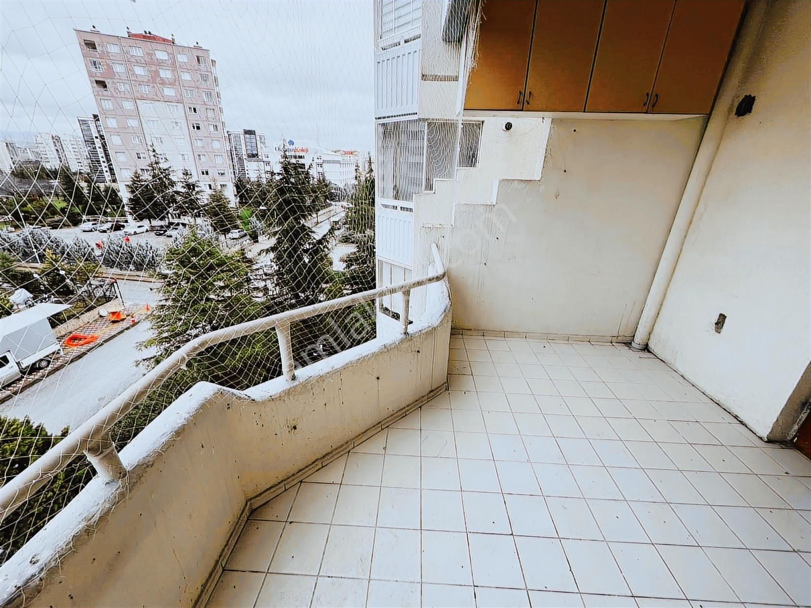 Eryaman'da Site İçerisinde Asansörlü Önü Açık 3+1 Satılık Daire - Görsel 10