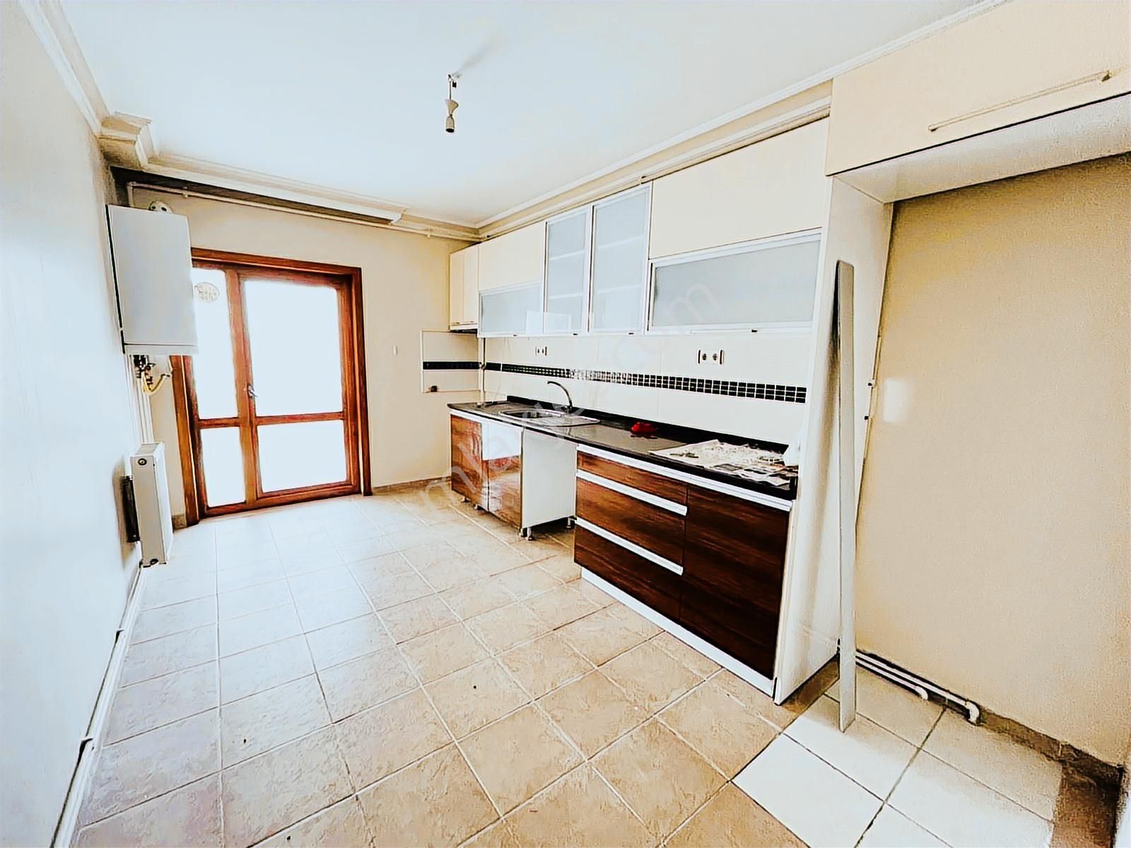 Eryaman'da Site İçerisinde Asansörlü Önü Açık 3+1 Satılık Daire - Görsel 23