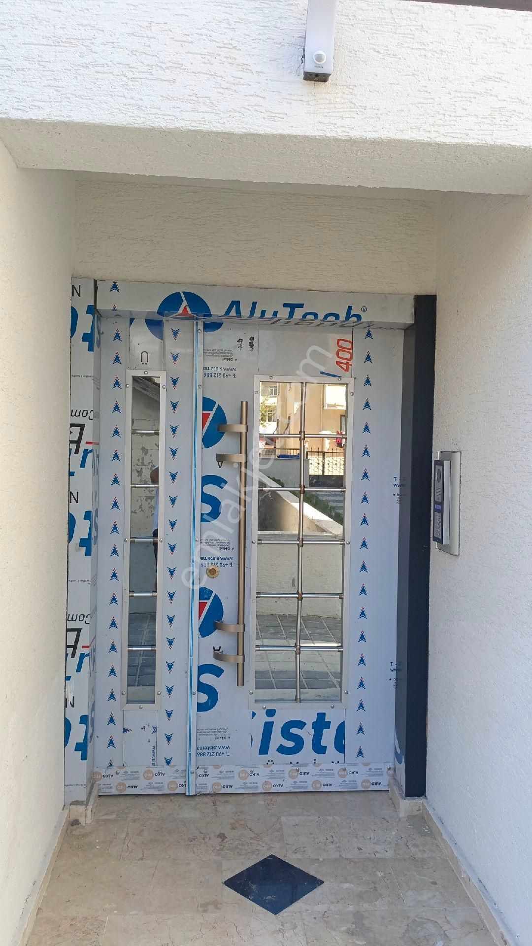 Güzelyalı Güven Emlaktan Acil Satılık 2+1 Asansörlü Temiz Daire - Görsel 8