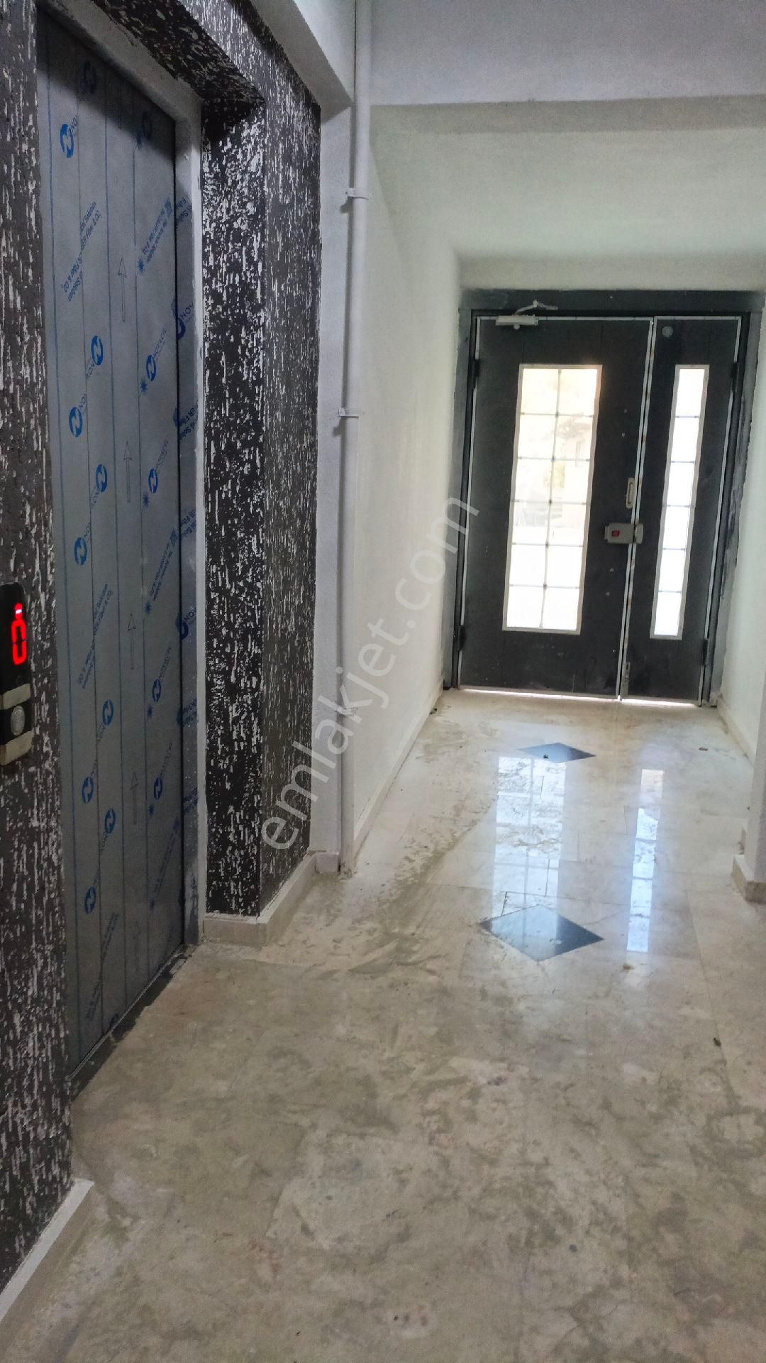 Güzelyalı Güven Emlaktan Acil Satılık 2+1 Asansörlü Temiz Daire - Görsel 9