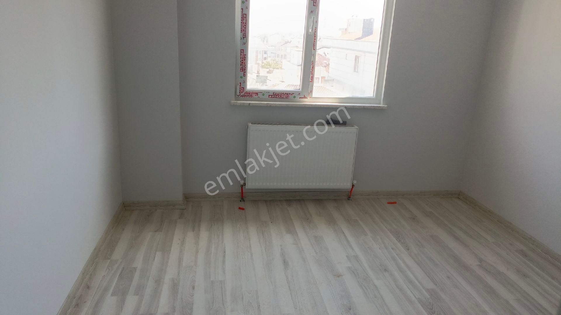 Güzelyalı Güven Emlaktan Acil Satılık 2+1 Asansörlü Temiz Daire - Görsel 21
