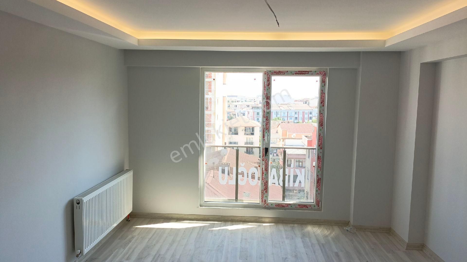 Güzelyalı Güven Emlaktan Acil Satılık 2+1 Asansörlü Temiz Daire - Görsel 19