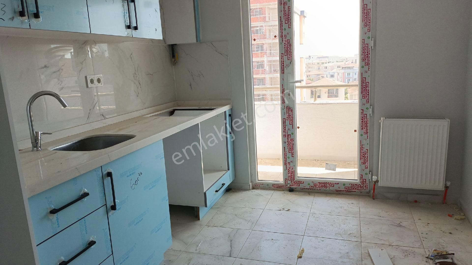 Güzelyalı Güven Emlaktan Acil Satılık 2+1 Asansörlü Temiz Daire - Görsel 23