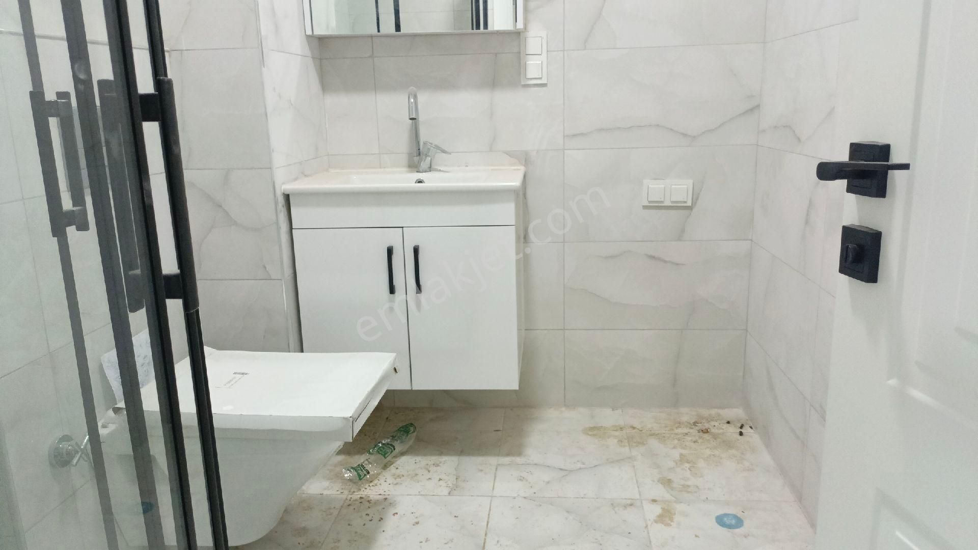 Güzelyalı Güven Emlaktan Acil Satılık 2+1 Asansörlü Temiz Daire - Görsel 26