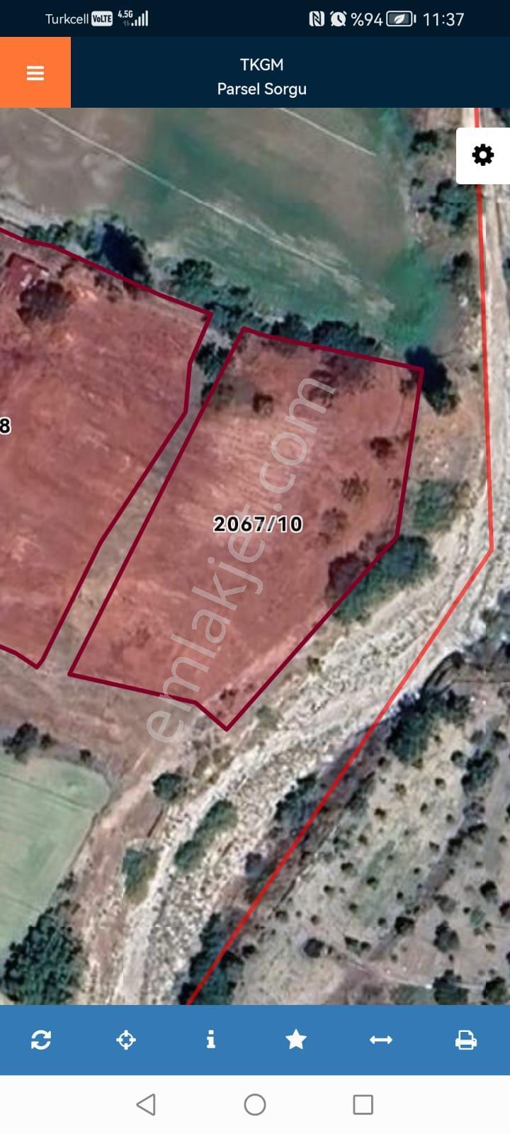 Beypazarı Hacıkara'da 510 M2 Hisse