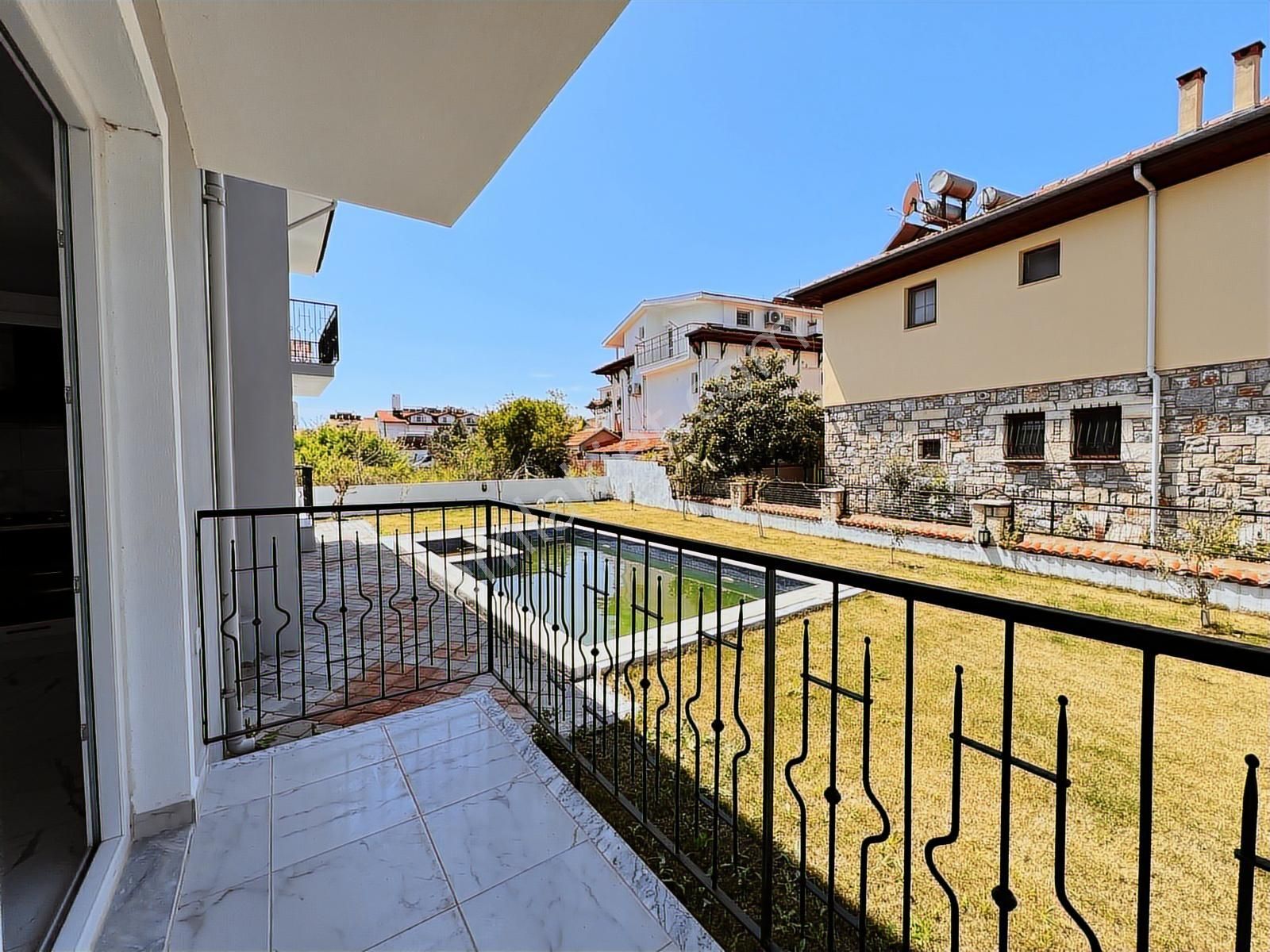 Ortaca Dalyan'da Havuzlu Binada Kiralık Sıfır 2+1 Daire - Görsel 14