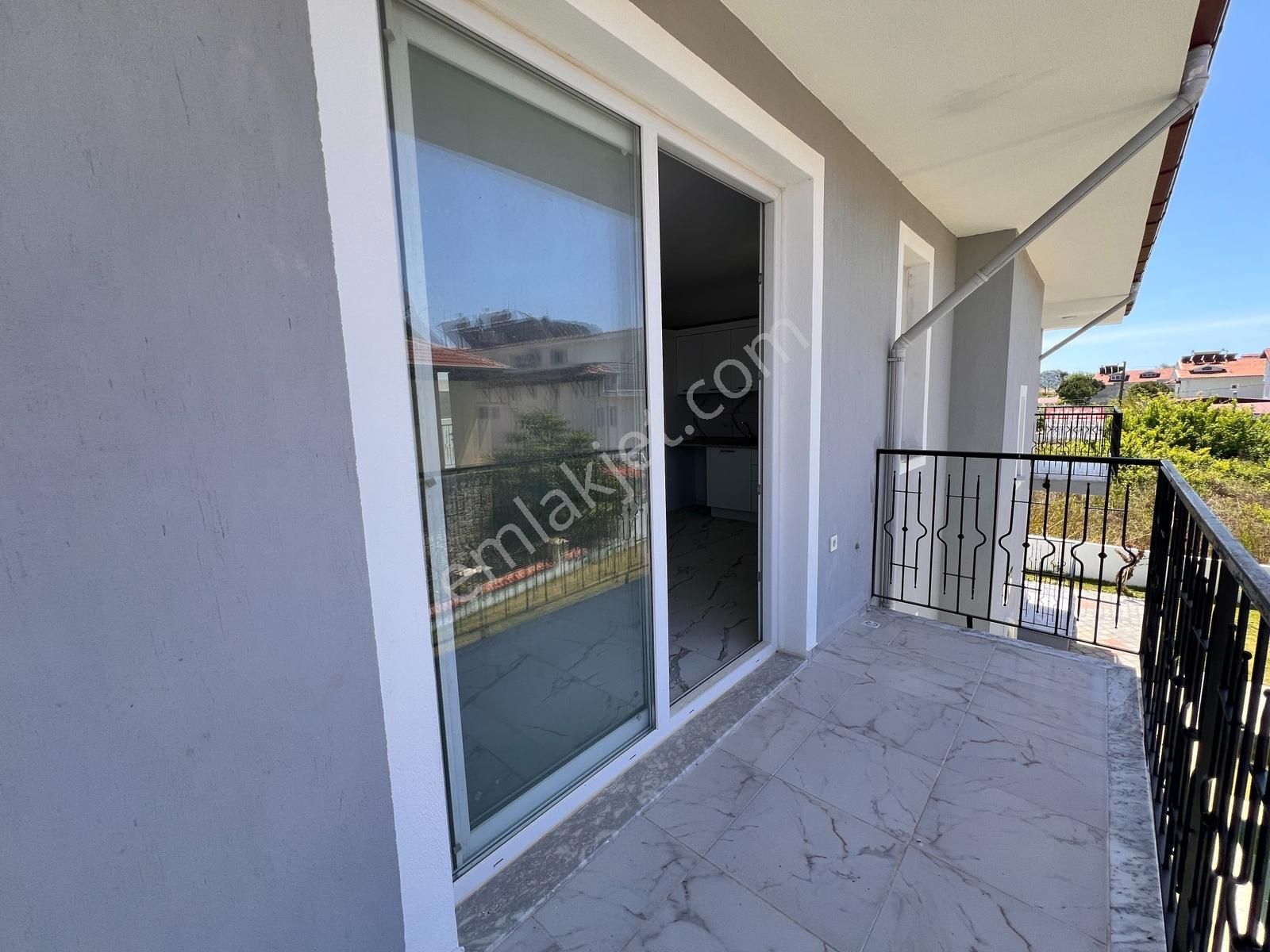 Ortaca Dalyan'da Havuzlu Binada Kiralık Sıfır 2+1 Daire - Görsel 15