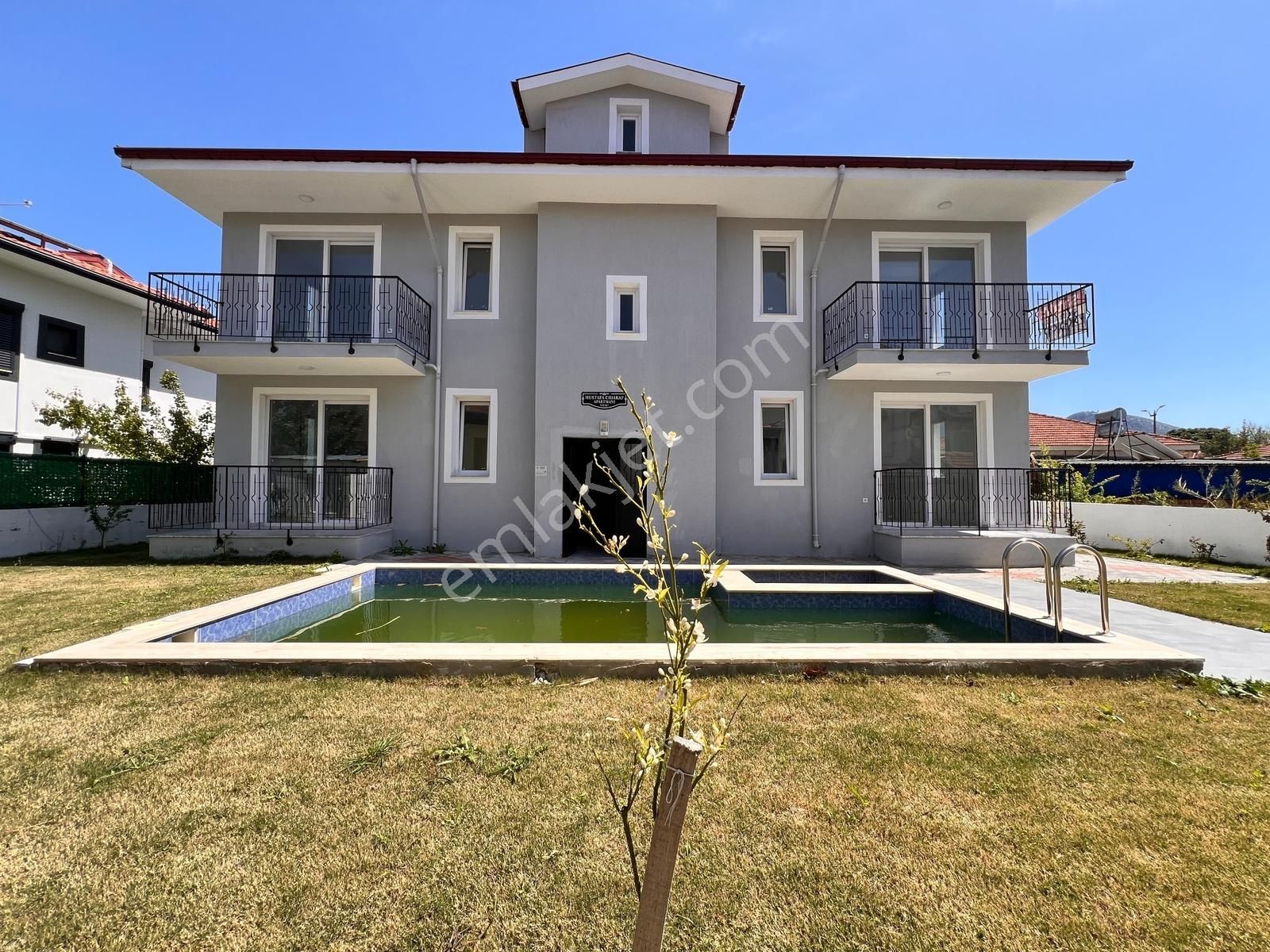 Ortaca Dalyan'da Havuzlu Binada Kiralık Sıfır 2+1 Daire