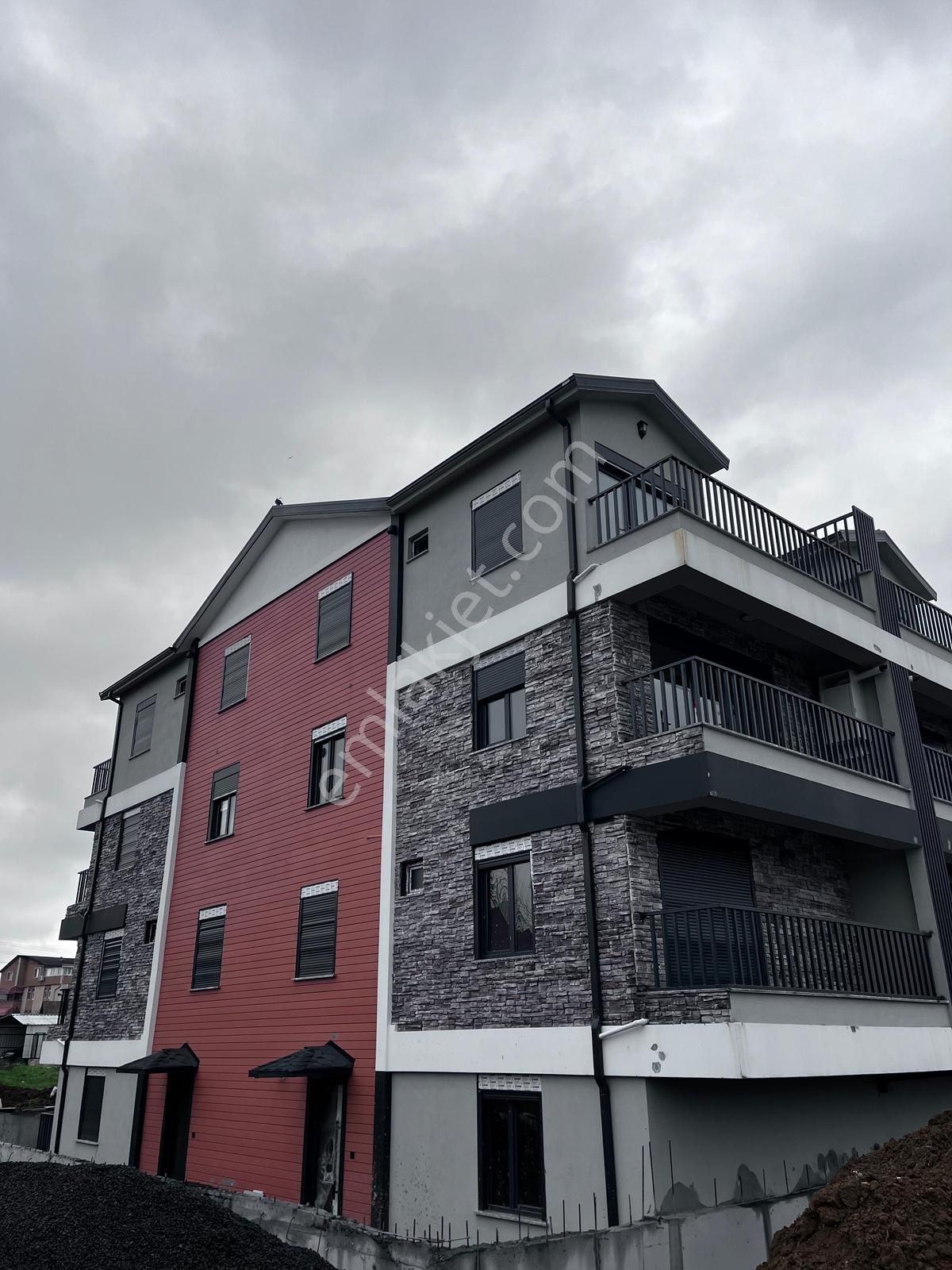 Dialog Mega'dan Kartepe Köseköy Satılık 2+1 Bahçe Dubleks