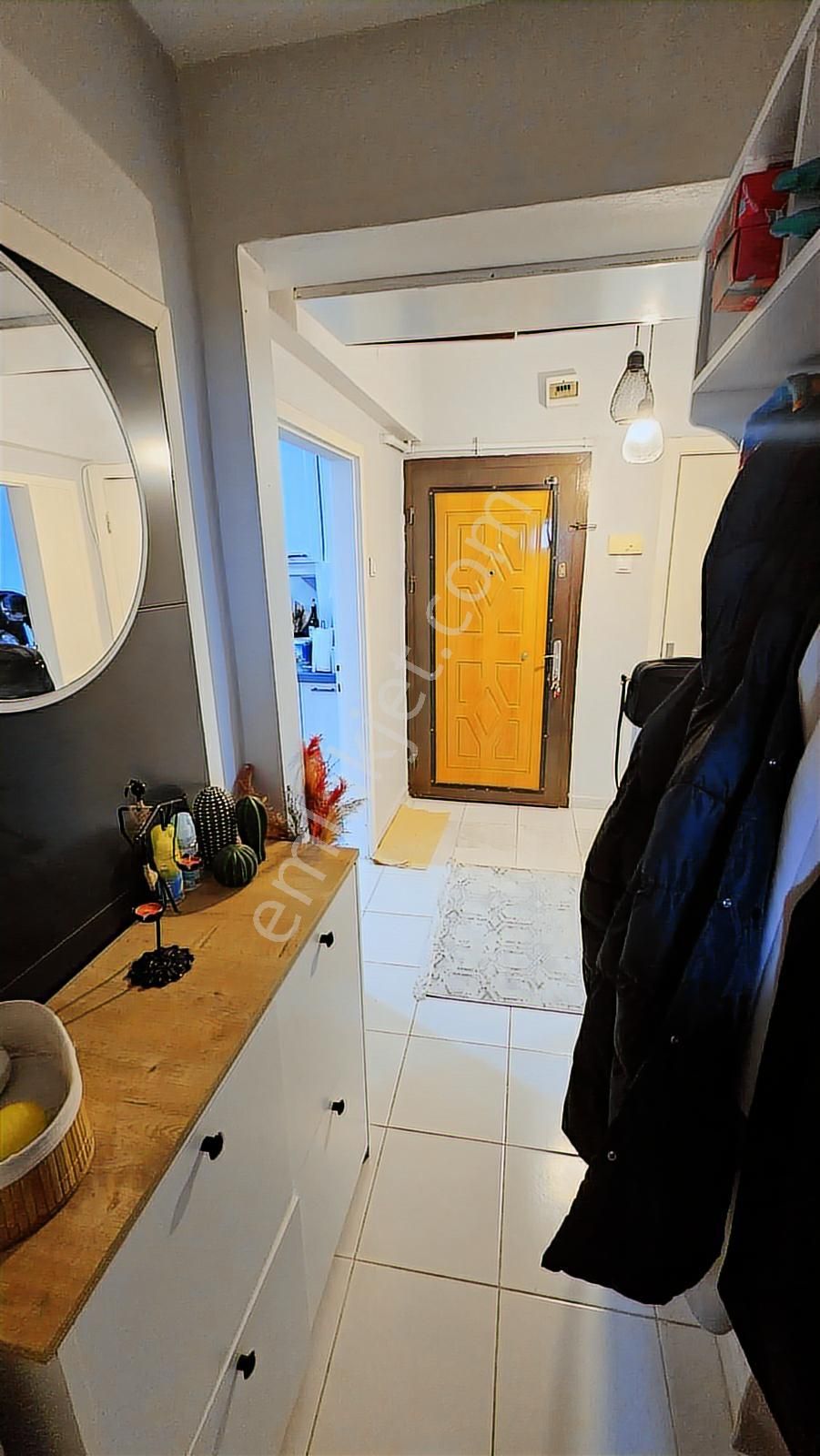 Ertuğrul Gazi Mah Metroya Yürüme Mesafesinde Ara Kat - Görsel 8