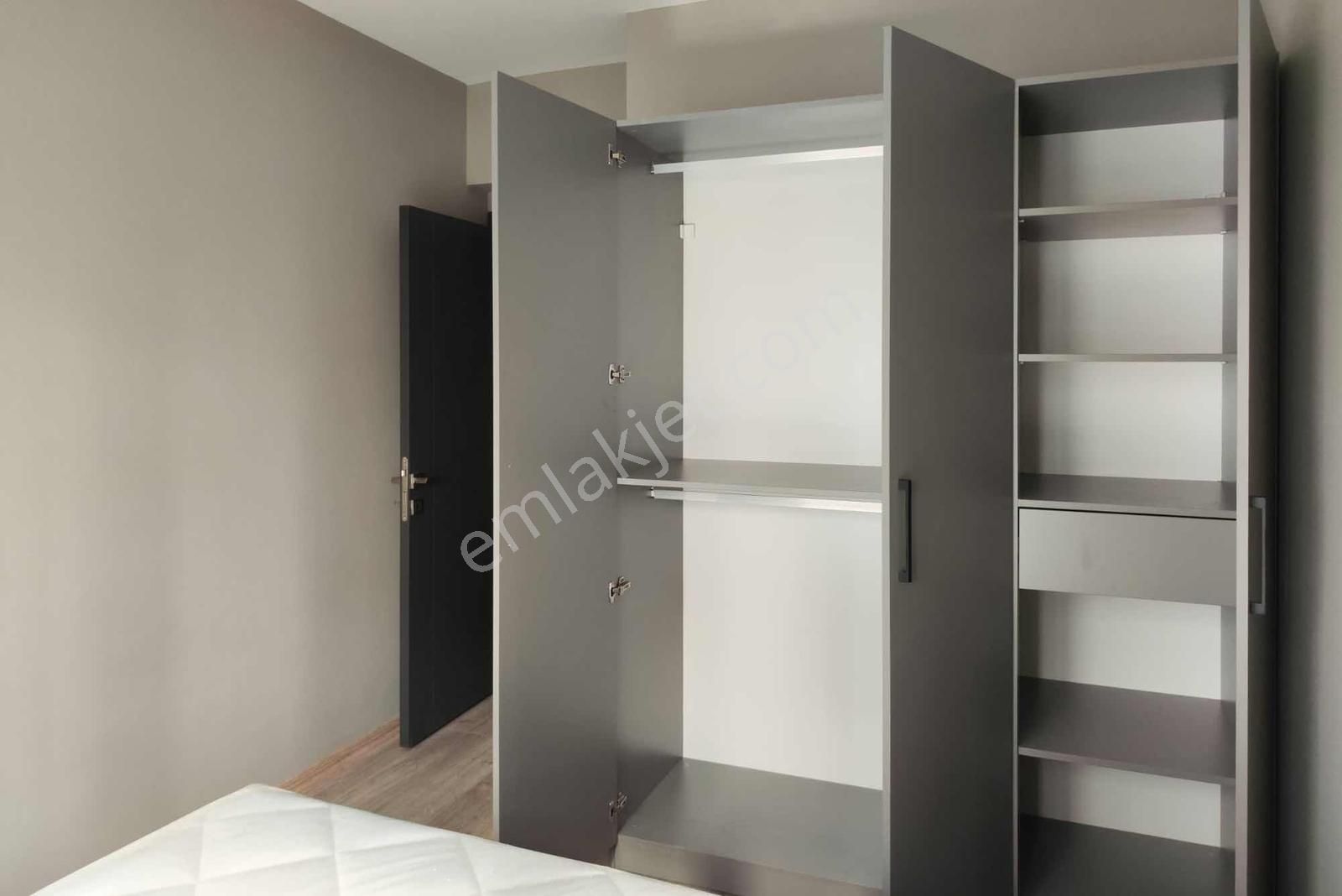 Cb Level'dan Avlu 3'te 2+1 Eşyalı Arakat Kiralık Daire - Görsel 3