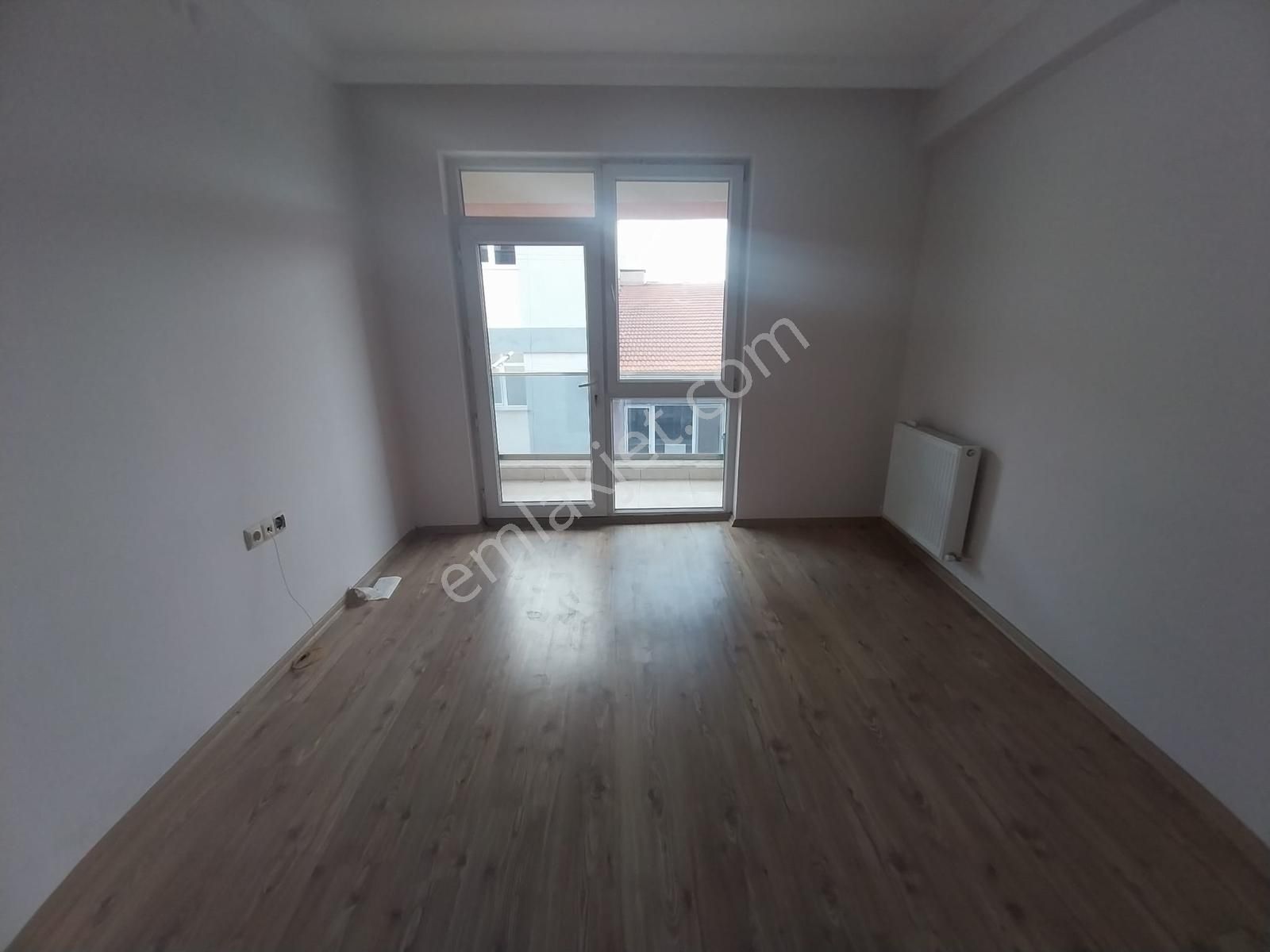 Çamlıca Tombakzade Bulvarı Kombili Asansörlü Kiralık 3+1 Daire - Görsel 19