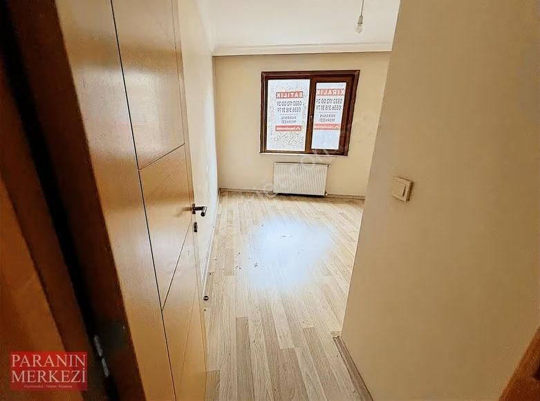 Para'dncadde Üzeri 1.kat Ön Cephe Ayrı Mutfaklı 2+1 Ferah Daire - Görsel 13