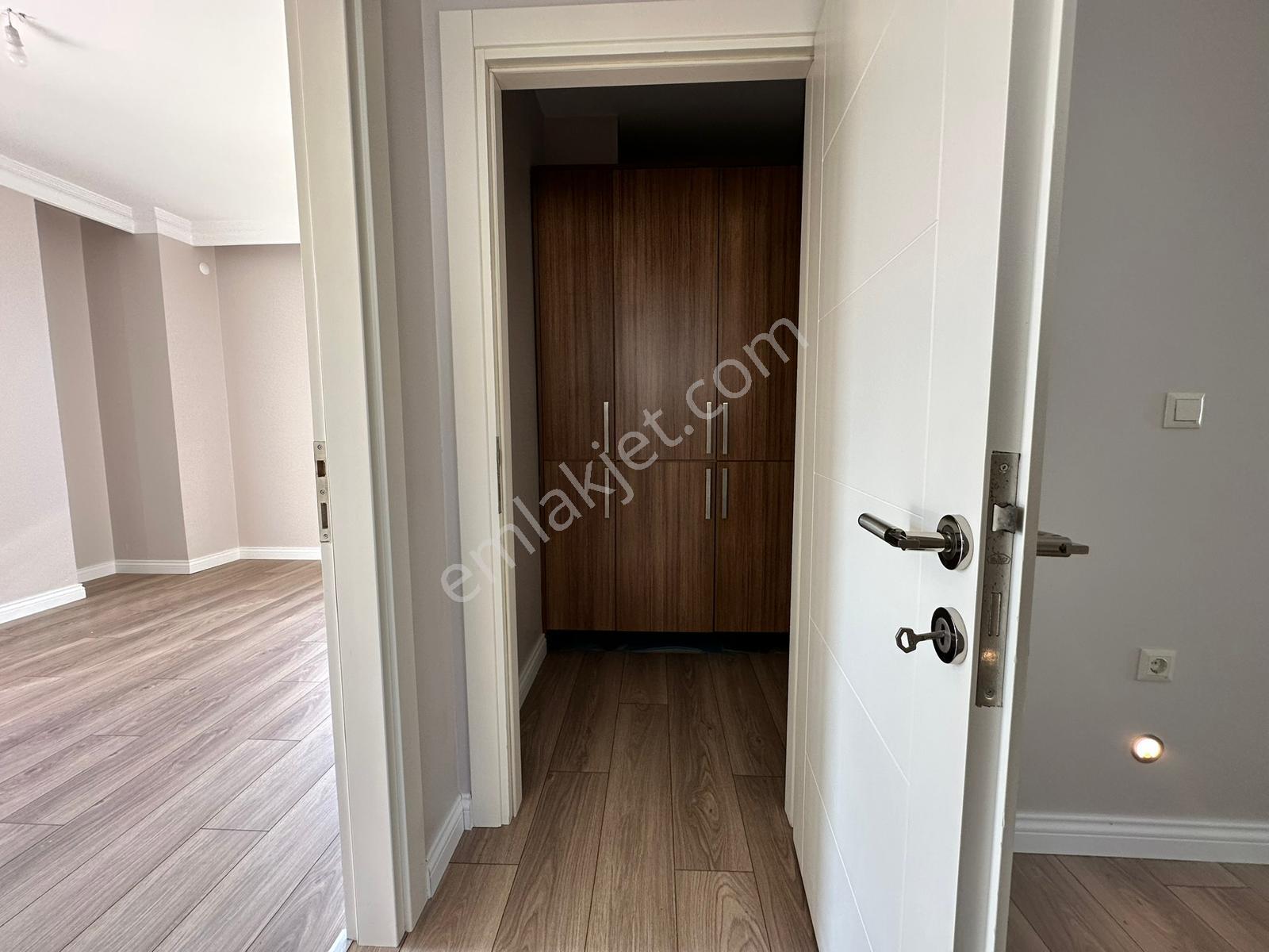 Trabzon Yomra Kaşüstü Kamelya Sitesi Lüks 4+1 Satılık Villa - Görsel 22