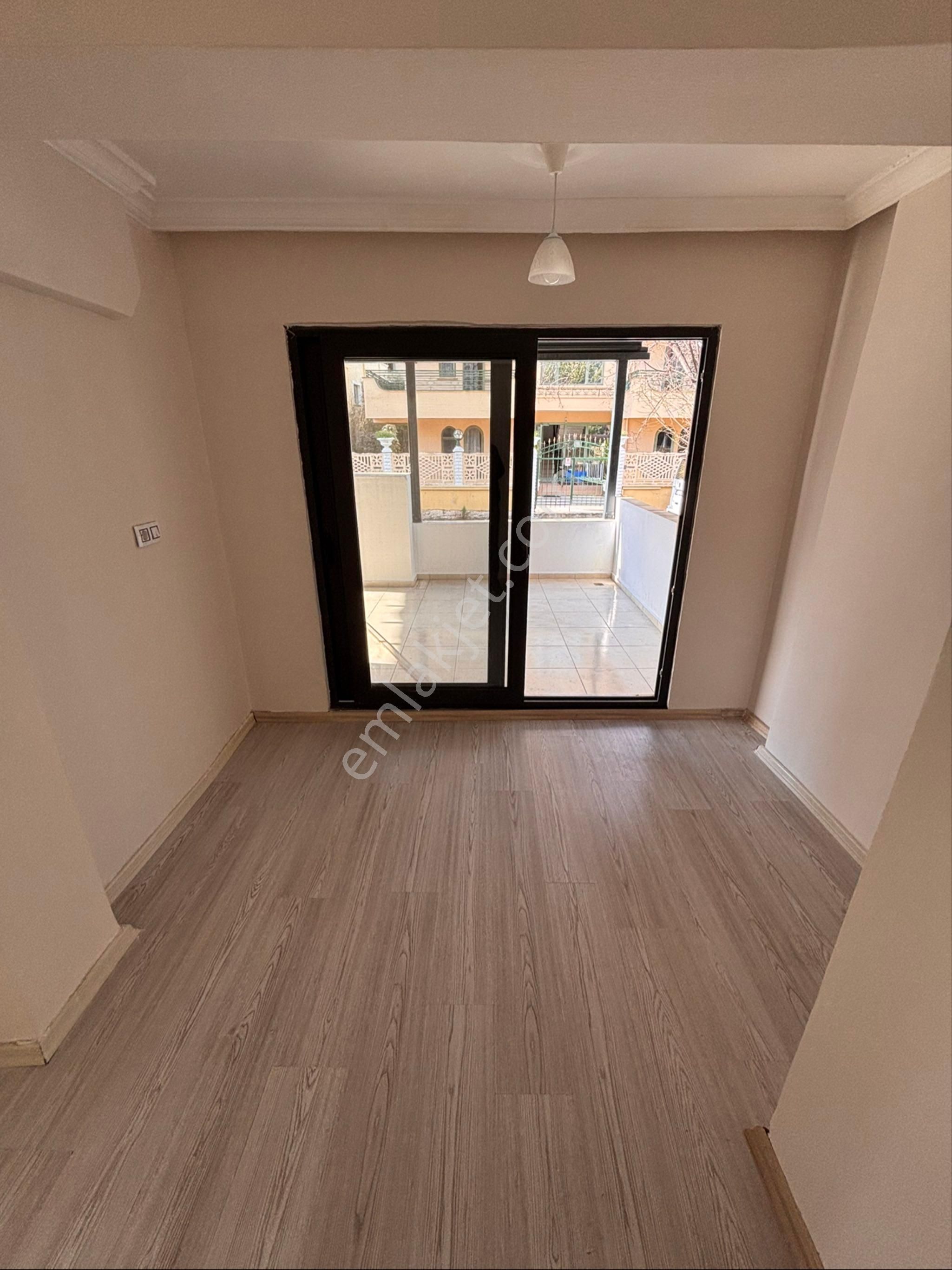 Sahibinden Çıldır Mahallesinde Yenilenmiş 1+1 - Görsel 5