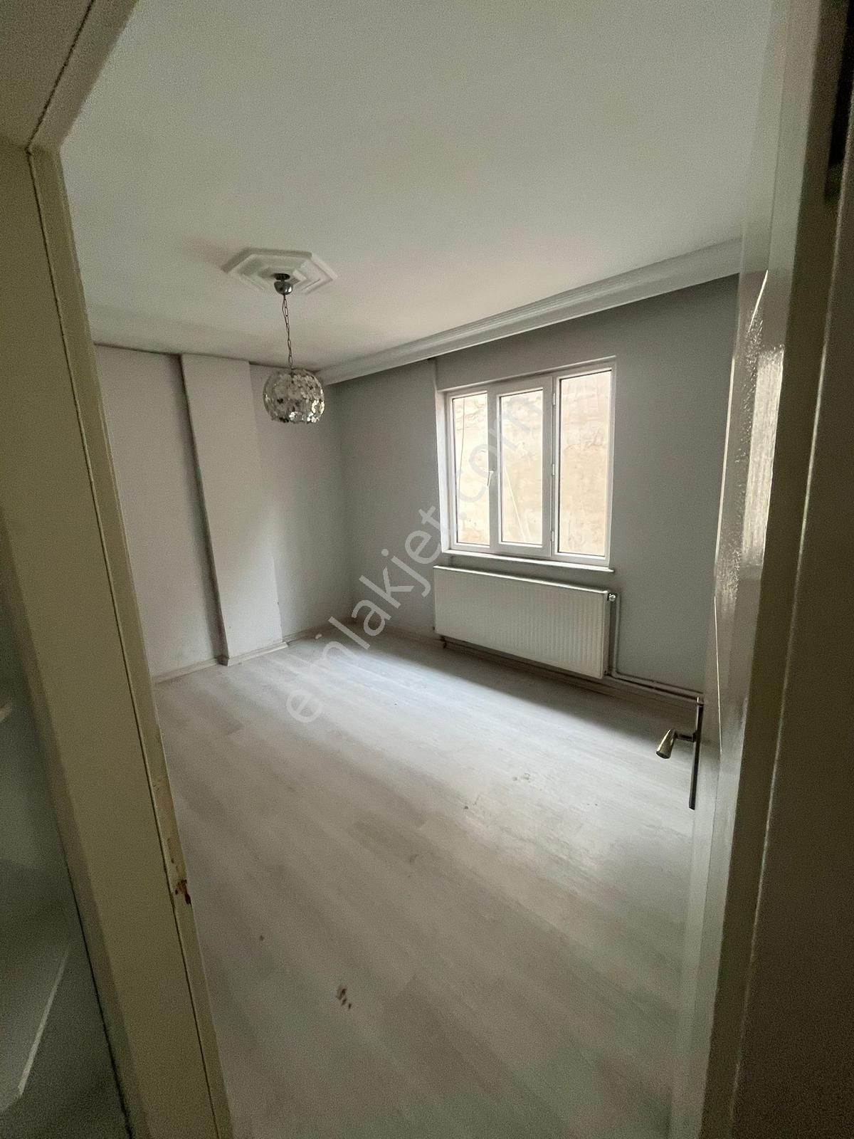 Merkezi Konumda Kiralık Komple Tadilatlı - Görsel 3