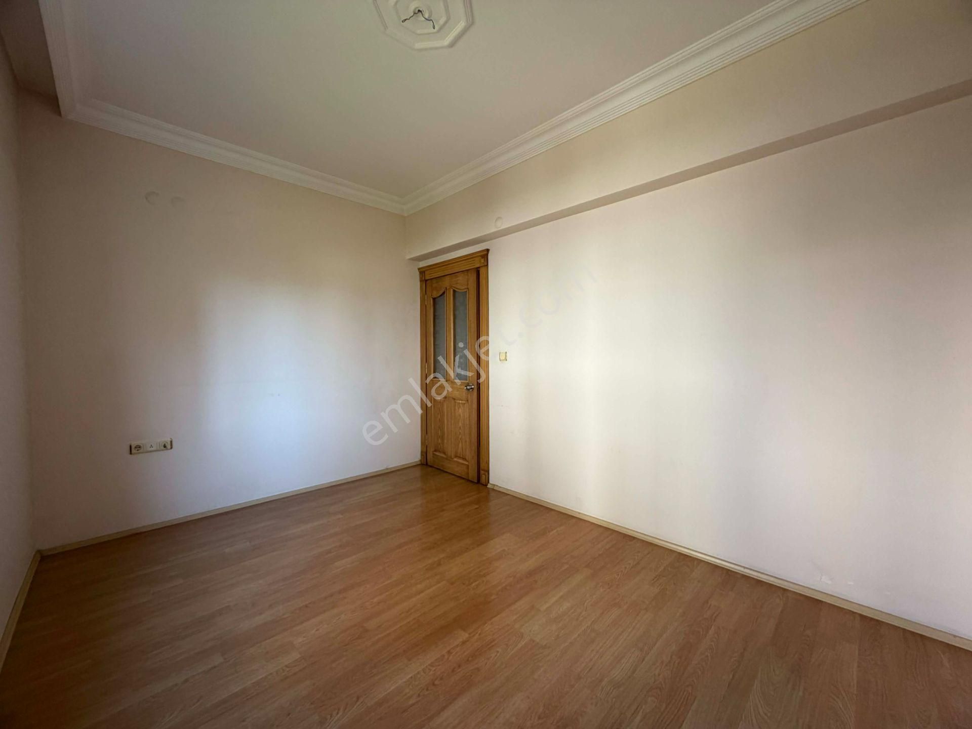 Şafak Emlak Kiralık Şirinyalı Sitede 3+1 165m2 Ara Kat - Görsel 12